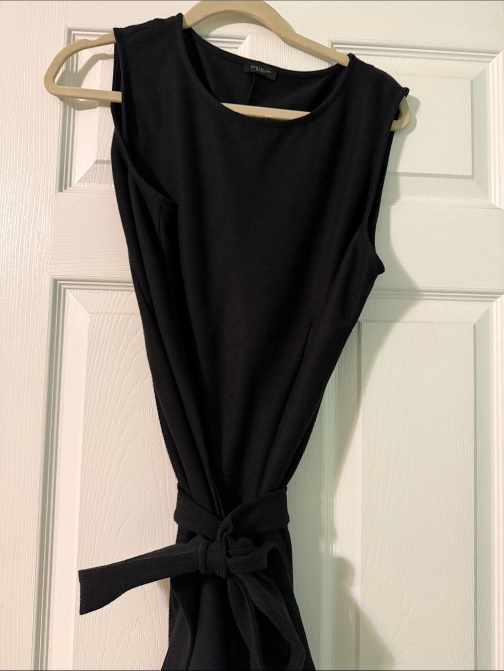 Ann Taylor Factory Black Sleeveless Tie-Waist Tank